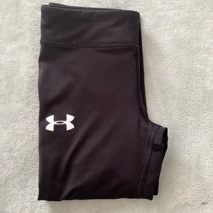 Kids Under Armour sports leggings-size small